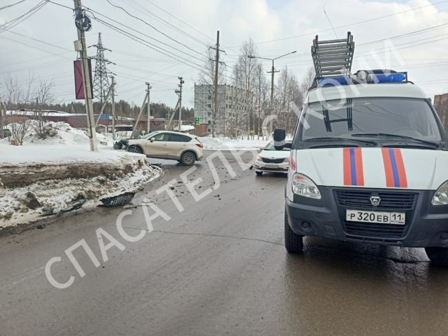 ДТП на перекрёстке Бельгопского шоссе с улицей Сенюкова. Фотофакт